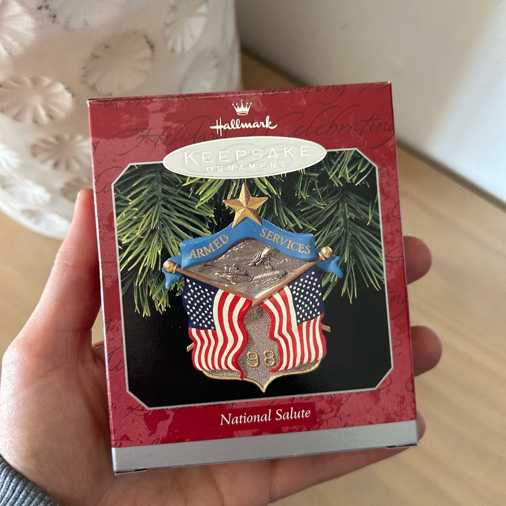 1998 Hallmark Keepsake National Salute Armed Services Christmas Ornament